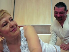 Utrolig, Stor svart kvinne, Kukk suging, Bestemor, Hd, Moden, Milf, Fitte