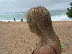 Badeværelse, Blondine, Fodjob, Trusser, Lille kvinde, Pov, Fisse, Bryster