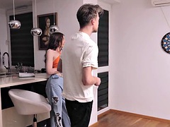 Amatør, Stor kukk, Store pupper, Kukk suging, Brunette, Suging, Tenåring, Pupper