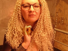 Enthousiasteling, Blond, Vies praten, Dominante vrouw, Fetisj, Handschoenen, Moeder die ik wil neuken, Meesteres