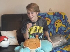 Revealing my Glaceon cosplay outfit in an unboxing session