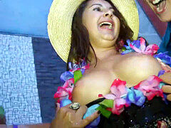 Amatoriale, Europea, Festa, Realtà, Succhiando