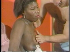 Americké, Černé, Vlasaté, Honění, Bradavky, Těhotná, Pička, Zastaralé