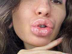 Leie, Braunhaarige, Schmuddelige sprache, Fetisch, Küssen, Milf, Solo