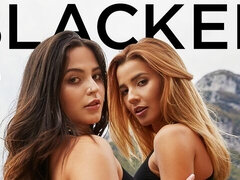 Hatalmas hátsó, Monumentális dákó, Tekintélyes didik, Cumizás, Kutya póz, Két nő, Vékony, Tini