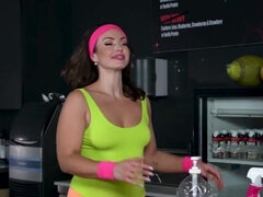 Grosse titten, Fetisch, Gruppe, Sporthalle, Hardcore, Hd, Milf, Muschi