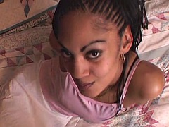 Light skinned 19 year old teen gives a nice blowjob in amateur ebony blowjob video
