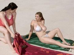 Store smukke kvinder, Store bryster, Slikning, Lingerie, Onani, Fisse, Barberet, Stripning