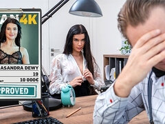 Piede fetish, Hardcore, Hd, Tette naturali, Ufficio, Grezzo, Rasata, Ragazza