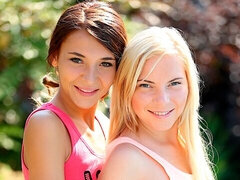 Lamidas, Lencería, Tetas naturales, Afeitado, Flaco, Estriptis, Adolescente, Tetas