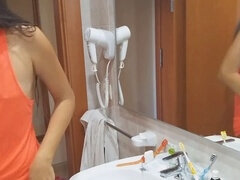 Anale, Bagno, Masturbazione, Piccola