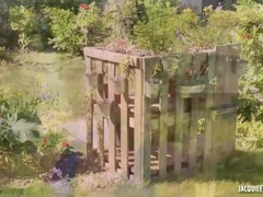 Любители, Красотки, Кончили внутрь, Двойное проникновение, Сперма на лице, Белье, От первого лица, Втроем