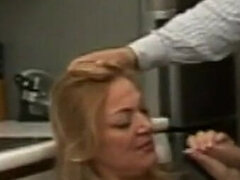 Blondynka, Obciąganie, Kuchnia, Bielizna, Mamuśka, Cipka, Cycki, Żona