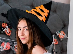 Stor pik, Pik sutte, Brunette, Hundestilling, Naturlige bryster, Barberet, Teenager, Bryster