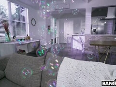 Asiatisch, Grosser schwanz, Braunhaarige, Handjob, Hd, Interrassisch