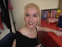 Beauté, Sucer une bite, Bukkaké, Plantureuse, Tir de sperme, Partouze, Groupe, Chatte