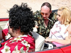 Velika rit, Velik kurac, Velike joške, Blondinka, Fafanje, Avto, Doggystyle, Zunaj