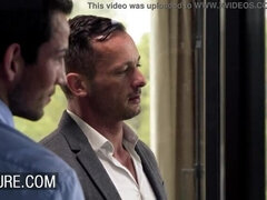 Cumizás, Gesztenyebarna, Kőkemény, Fehérnemű, Leborotvált, Feleség