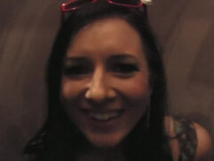 18 anni, Grande cazzo, Brunetta, Schizzo di sborra, Facciale, Hardcore, Ragazza, Tette