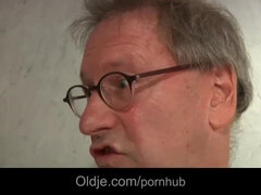 18 let, Kuřba, Hardcore, Hd, Pokojská, Dospělé, Vyhublá, Teenka