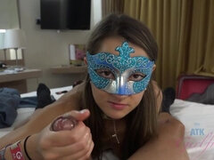 Amateur, Brunette brune, Pieds, Branlette thaïlandaise, De plein air, Pov, Nénés, Mouillée