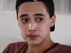 Bad, Betrug, Hundestellung, Handjob, Lecken, Muschi, Stiefmutter, Tätowierung