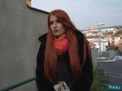 Amatorka, Duży tyłek, Obciąganie, Skórzany, Publiczny, Rudowłosa, Tatuaż, Cycki