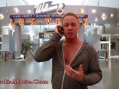 Stor svart kvinne, Strand, Kukk suging, Sæd i munnen, Ansiktssperm, Pupper