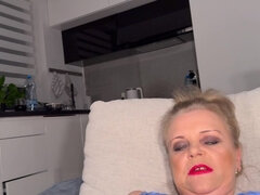 Amatéri, Blondína, Dildo, Žena, Masturbácia, Prirodzené prsia, Sólo