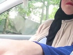 Amatør, Arabisk, Kukk suging, Bil, Hæler, Milf, Skjørt, Strømper