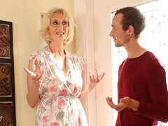 Grote kont, Grote lul, Blond, Handbeurt, Likken, Masturbatie, Rijpe lesbienne, Kort haar