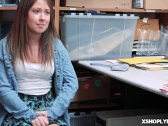 18 jahre, Blondine, Blasen, Hundestellung, Hardcore, Hd, Natürlichen titten, Büro