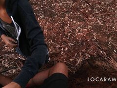 Avsugning, Brunett, Sperma i munnen, Sperma shot, Handjobb, Utomhus, Liten och nätt, Offentlig