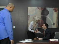 Grote mammen, Blond, Dominatie, Hd, Vernedering, Kut duiken, Slaaf, Tieten likken