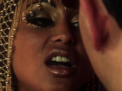 Avsugning, Brunett, Bystig, Ansiktsbehandling, Indisk, Mellanrasig, Rider, Tonåring