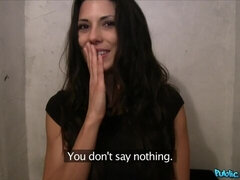 18, Velika rit, Velik kurac, Rjavolaska, Doggystyle, Denar, Naravne joške, Najstnice