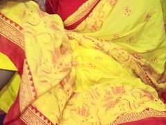 Bangladeshi girlfriend sets a romantic mood with real audio