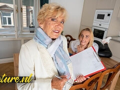 Blondína, Nohy, Fetiš, Babi, Bozkávanie, Lesbické, Pička, Kozičky