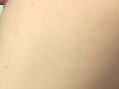 18 ans, Gros seins, Sucer une bite, Éjaculer dans la bouche, Faciale, Massage, Mère que j'aimerais baiser