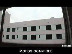 Gros cul, Sucer une bite, En levrette, Hd, Fille latino, Monstre, Seins naturels, Pov