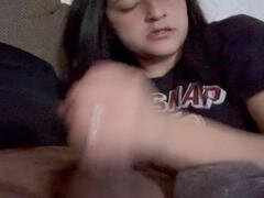 A tasty handjob turns into a face full of jizz with Joecilla