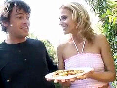 Χύσιμο, Κερατάς, Σύζυγος, Ώριμη γυναίκα