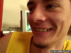 Wohlbeleibte schöne frauen, Oma, Riesig, Mutti, Realität, Jungendliche (18+), Flotter dreier, Titten