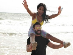 Rumpe, Svart, Kukk suging, Runke, Raseblandet, Kyssing, Milf, Naturlige bryster