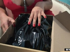 Kuřba, Puma, Creampie, Striekanie semena, Péro, Hardcore, Latex, Jazdectvo