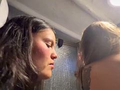 Leie, Erotisch, Hotel, Latina, Masturbation, Pov, Dusche, Stiefmutter