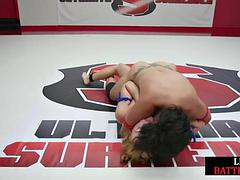 Amatör, Bbw stor vacker kvinna, Bikini, Avsugning, Knubbig, Fingering, Lesbisk, Sport