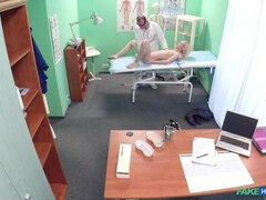 Amateur, Mamada, Médico, Penetracion con dedos, Enfermera, Oficina, Coño, Uniforme