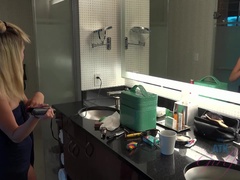 Amatööri, Vessa, Tuhma, Mekko, Tyttöystävä, Pikkarit, Näkökulma pov, Tupakoiva