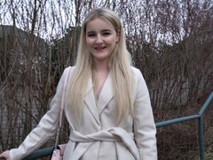 Любители, Глубокая глотка, Пальцем, Мастурбация, На природе, От первого лица, На публике, Реалити